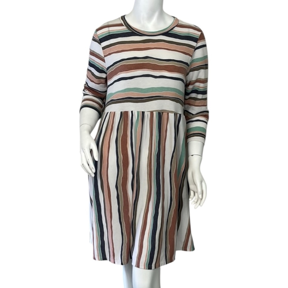 #DD2- large patterned stripe dress size L SHOPTHEMINT.COM